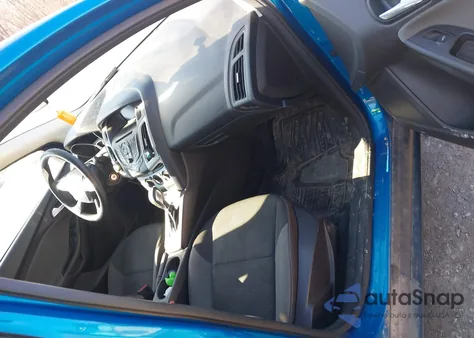 2014 Ford Focus Se z USA, uszkodzony, nr VIN 1FADP3F2XEL148126